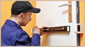 Elite Locksmith Services Norwalk, CT 203-893-4233 - 4-locksmiths-service